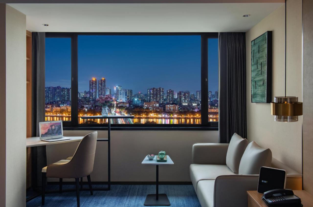 Guangzhou Hotel - Free Shuttle Bus To Exhibition Center During Canton Fair Period Exterior photo